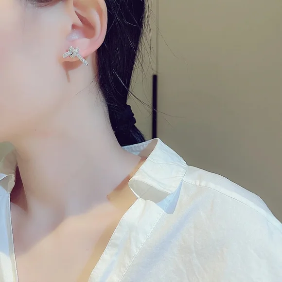 Sliver diamond bow earrings - Picture 3 of 3